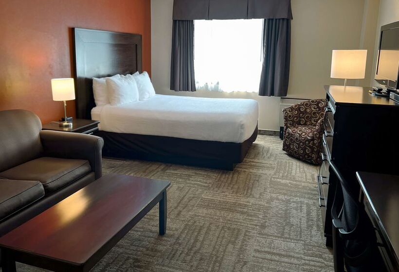 هتل Coast Swift Current