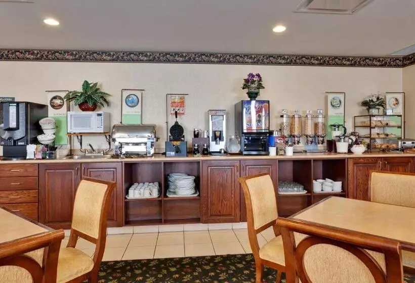 Отель Country Inn & Suites By Radisson, London South, On