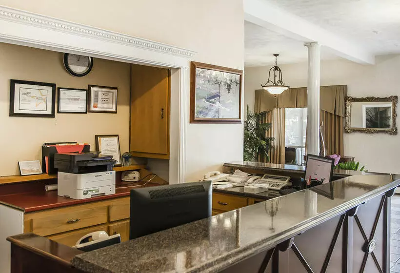 酒店 Econo Lodge Charlottetown