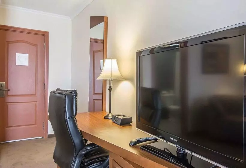 호텔 Econo Lodge Forestville