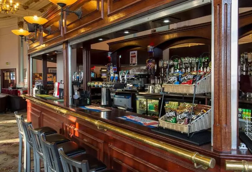 Отель The Grand Scarborough