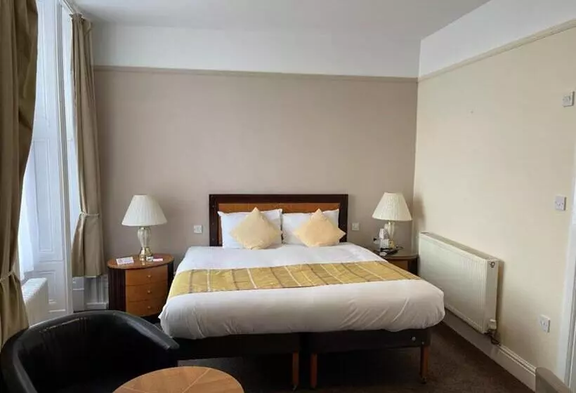 Отель The Grand Scarborough