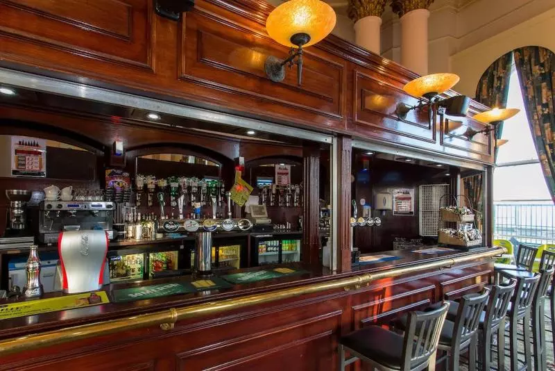 Отель The Grand Scarborough