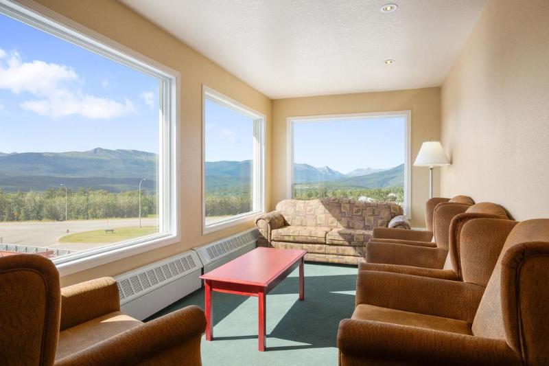 Hotel Grande Cache Inn & Suites