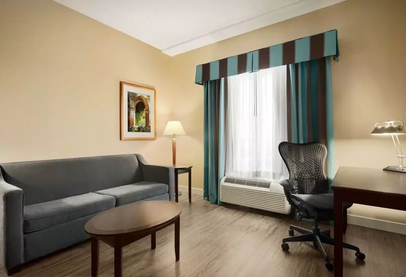Отель Hilton Garden Inn Toronto Vaughan