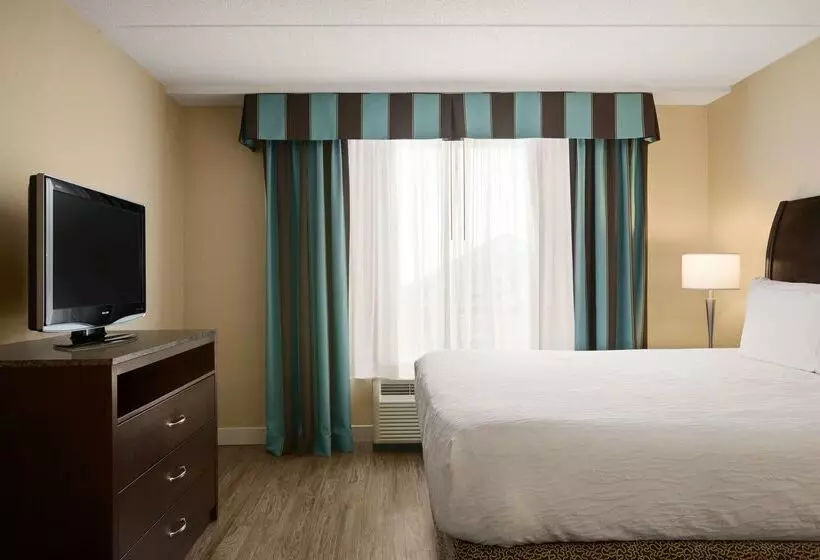 Отель Hilton Garden Inn Toronto Vaughan