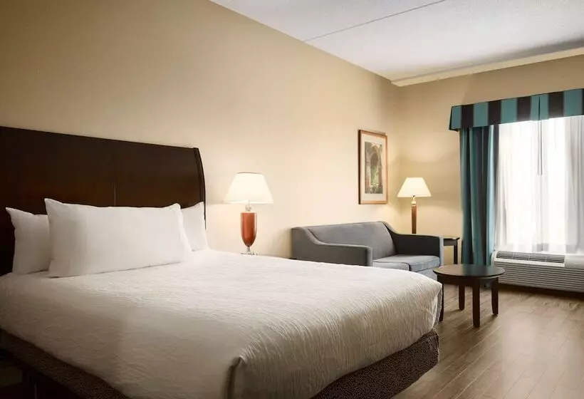 Отель Hilton Garden Inn Toronto Vaughan