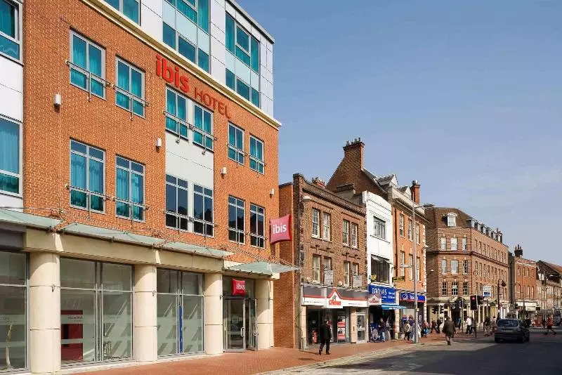 בית מלון כפרי Ibis Reading Centre