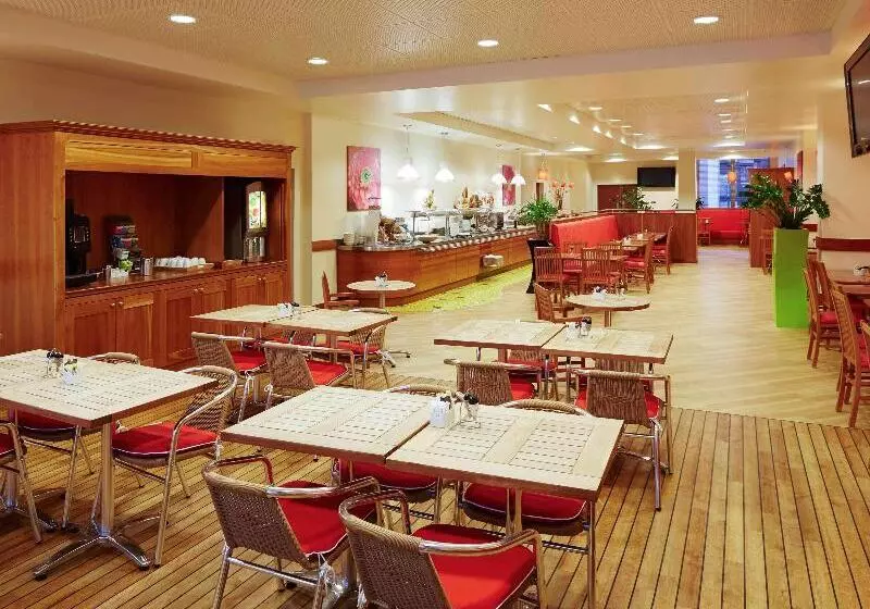 בית מלון כפרי Ibis Reading Centre