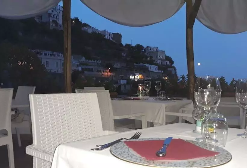 Отель La Pergola