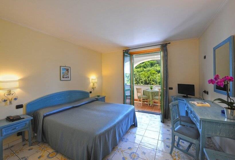 ホテル La Pergola