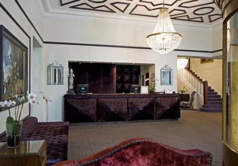 Hotelli Lansdowne Place