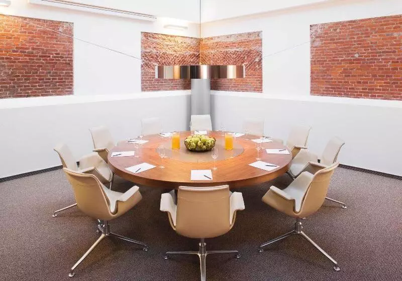 Mövenpick Hotel Hamburg