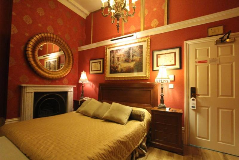 هتل Opulence Boutique