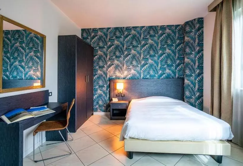 בית מלון כפרי Parisi