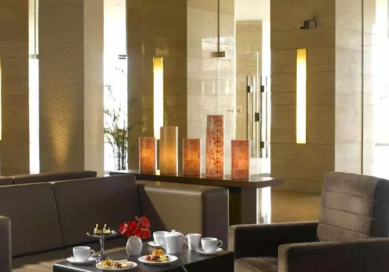 ホテル Radisson Blu Dhaka Water Garden