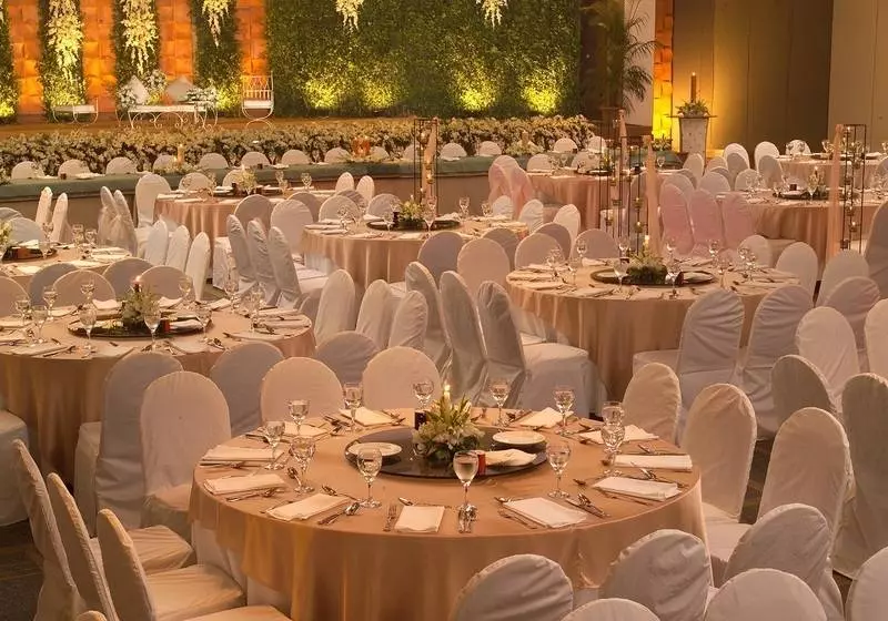 ホテル Radisson Blu Dhaka Water Garden