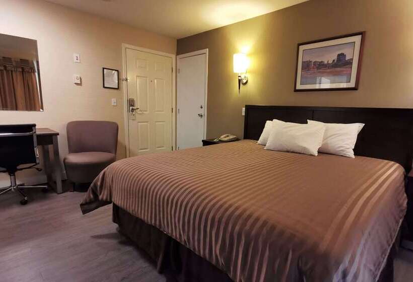 هتل Rodeway Inn & Suites