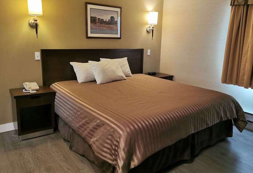 هتل Rodeway Inn & Suites