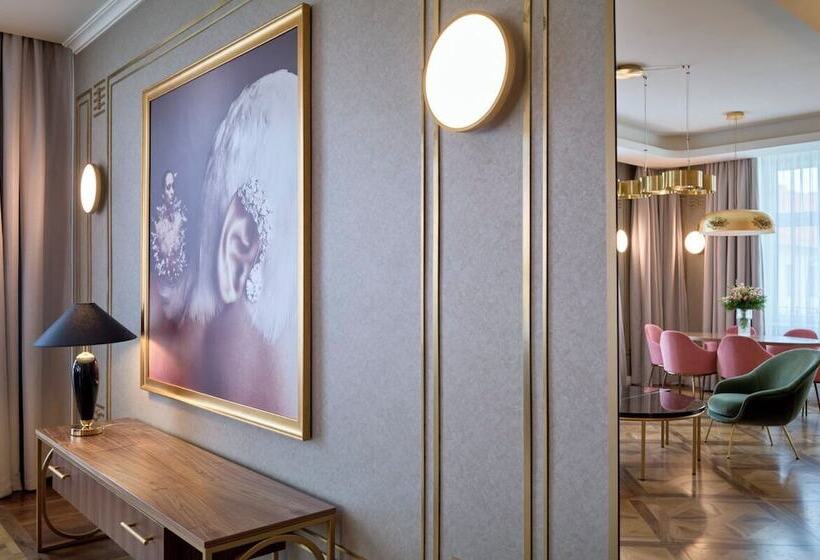 Otel Saski Krakow, Curio Collection By Hilton