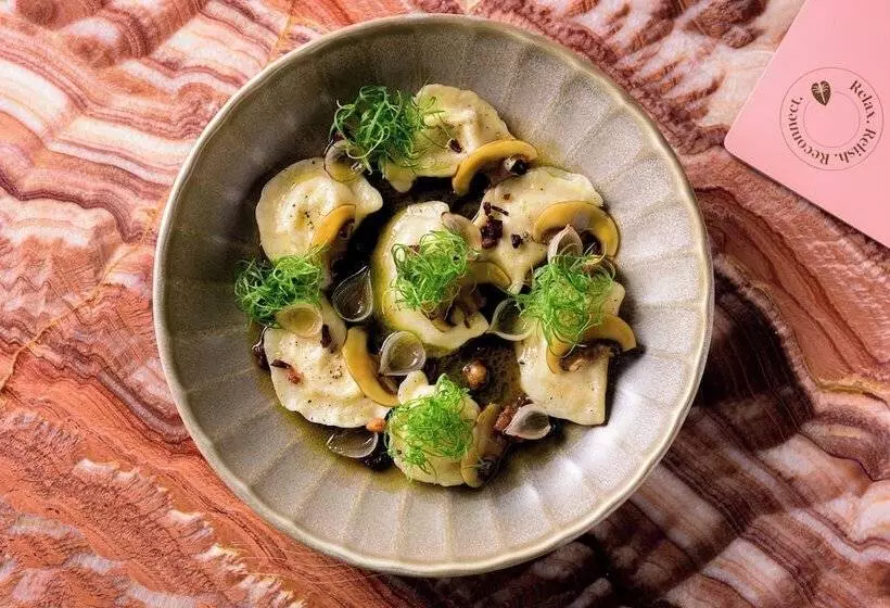 ホテル Saski Krakow, Curio Collection By Hilton