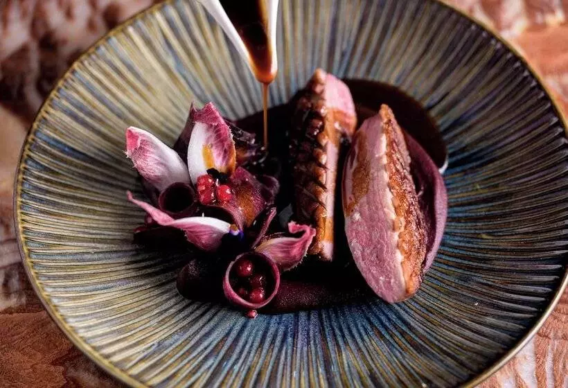 ホテル Saski Krakow, Curio Collection By Hilton