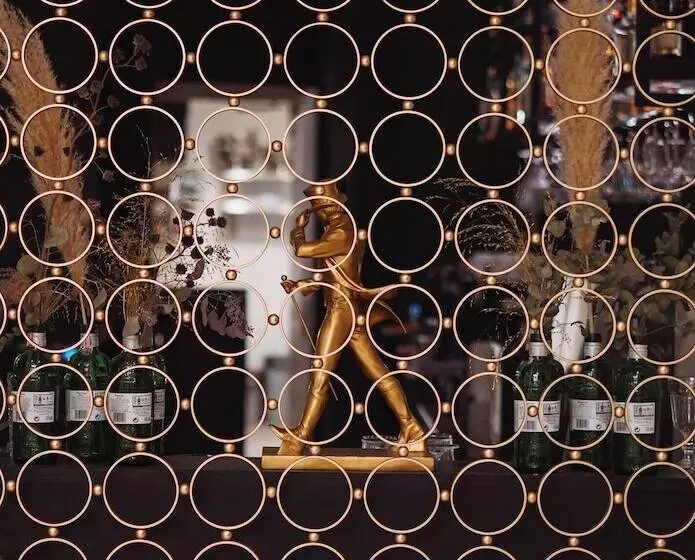 ホテル Saski Krakow, Curio Collection By Hilton