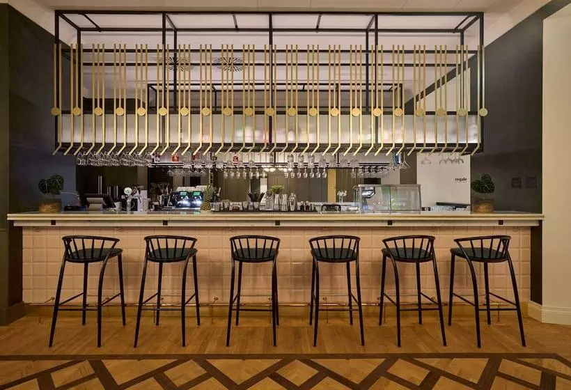 ホテル Saski Krakow, Curio Collection By Hilton