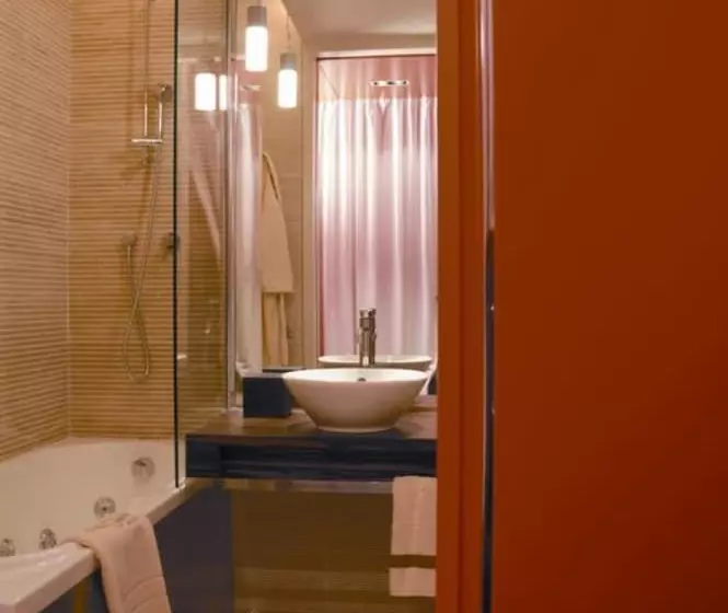 酒店 Sina The Gray