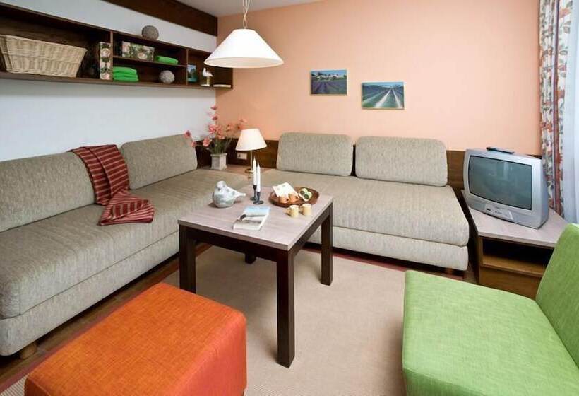 فندق Sonnenresort Ossiacher See