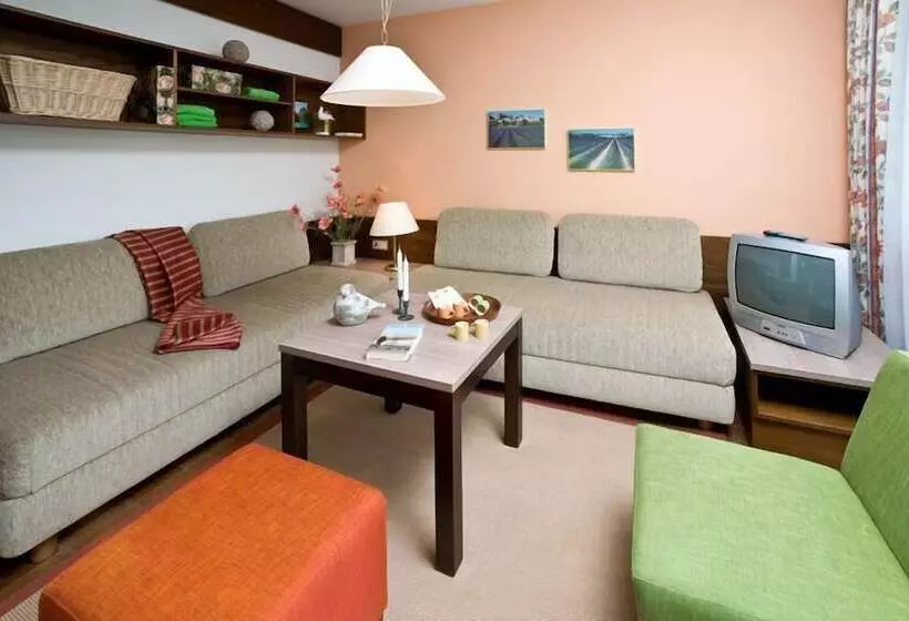 Отель Sonnenresort Ossiacher See