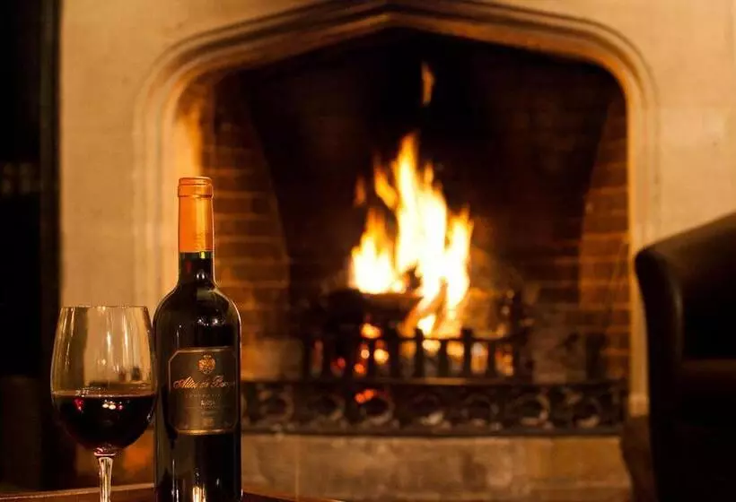 בית מלון כפרי Stanton Manor