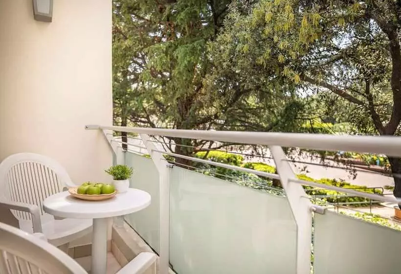 هتل Sunny Dubrovnik By Valamar