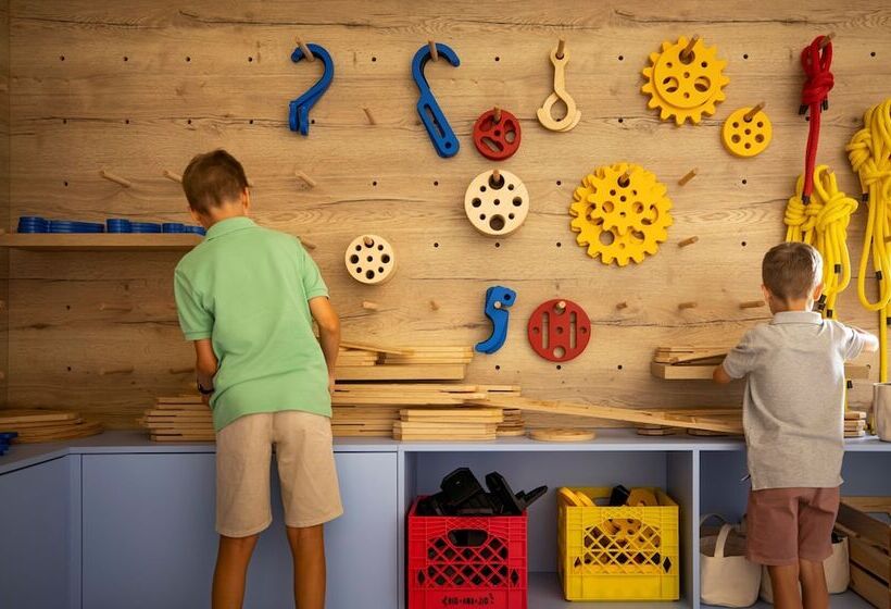 Отель Sunny Dubrovnik By Valamar