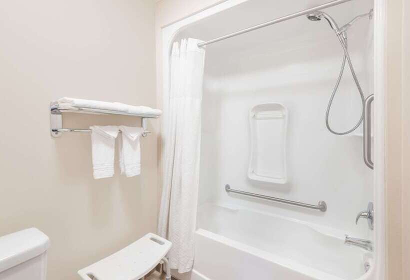 هتل Park Hill Inn & Suites