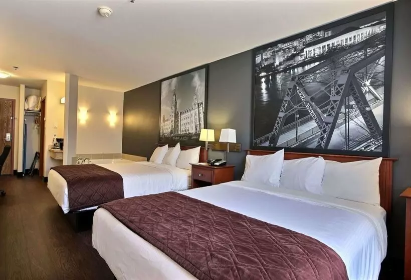 فندق Super 8 By Wyndham Troisrivieres