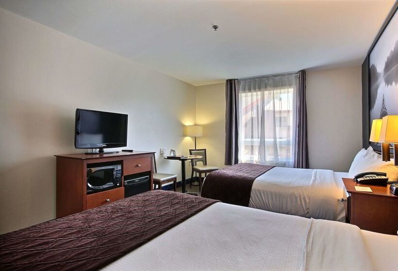 호텔 Super 8 By Wyndham Troisrivieres