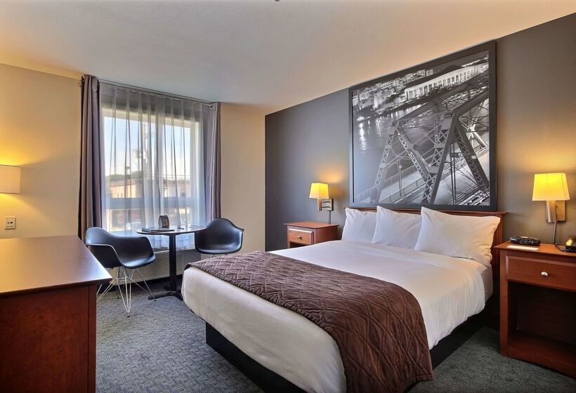호텔 Super 8 By Wyndham Troisrivieres