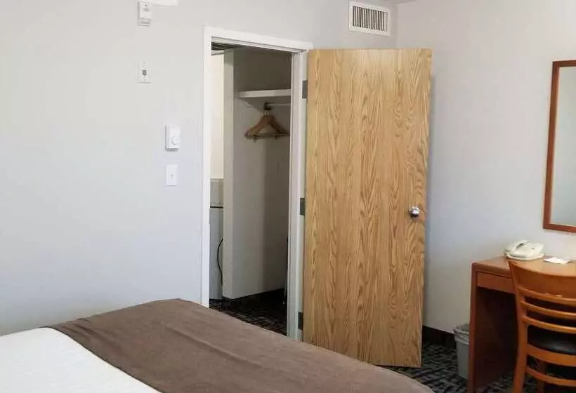 Surestay Plus Hotel By Best Western Lethbridge