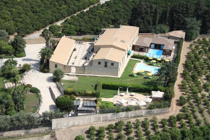 Il Podere Hotel Restaurant