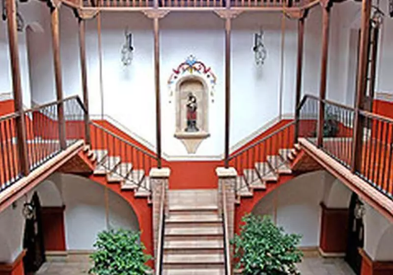 Parador Santa Maria La Real