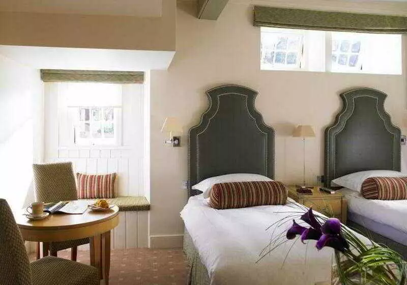 Tracy Park Hotel And Country Club