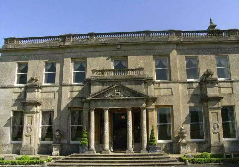 Tracy Park Hotel And Country Club