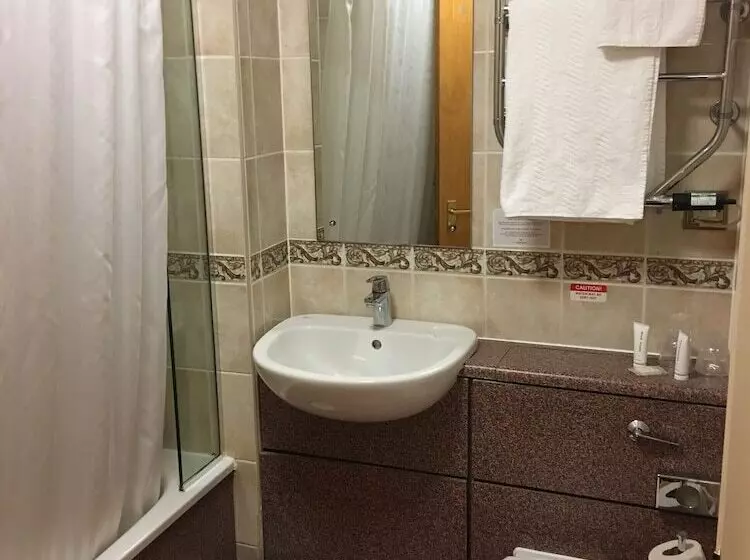 Weathervane Hotel By Greene King Inns