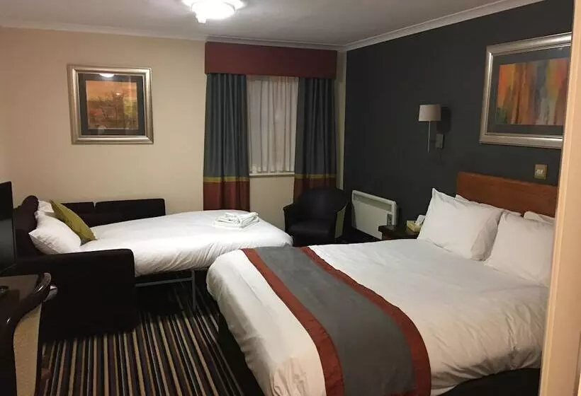 Weathervane Hotel By Greene King Inns