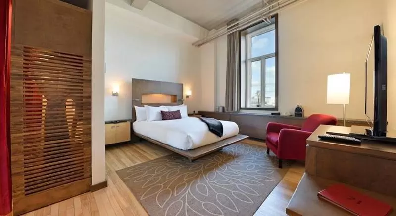 71 By Preferred Hotels & Resorts