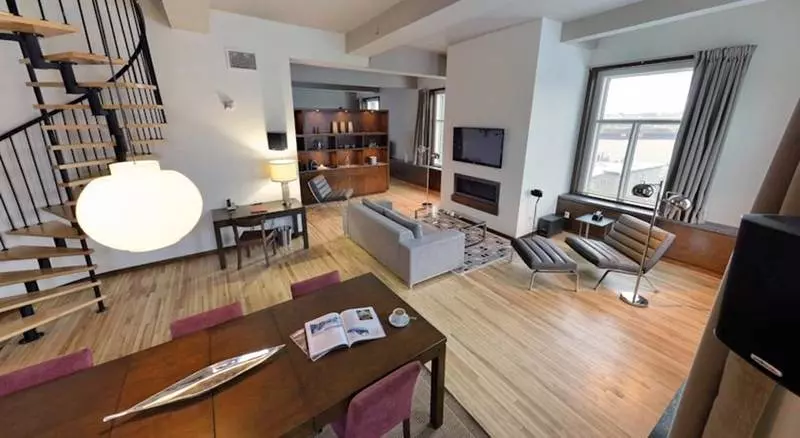 71 By Preferred Hotels & Resorts