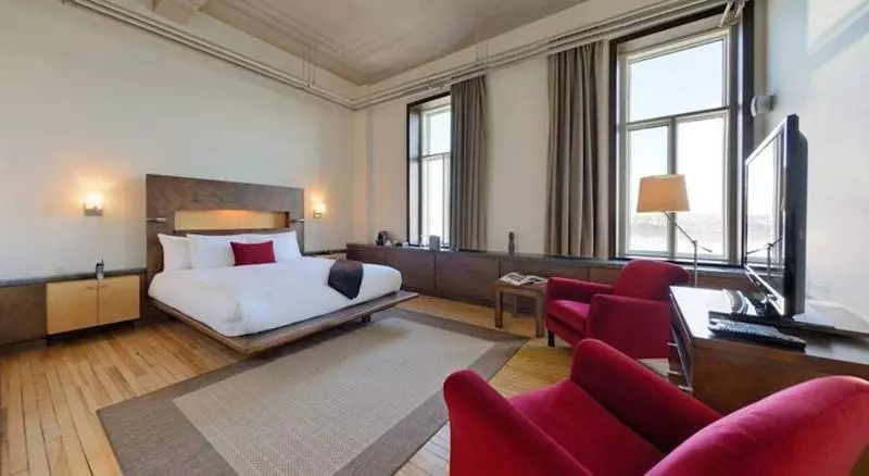 71 By Preferred Hotels & Resorts