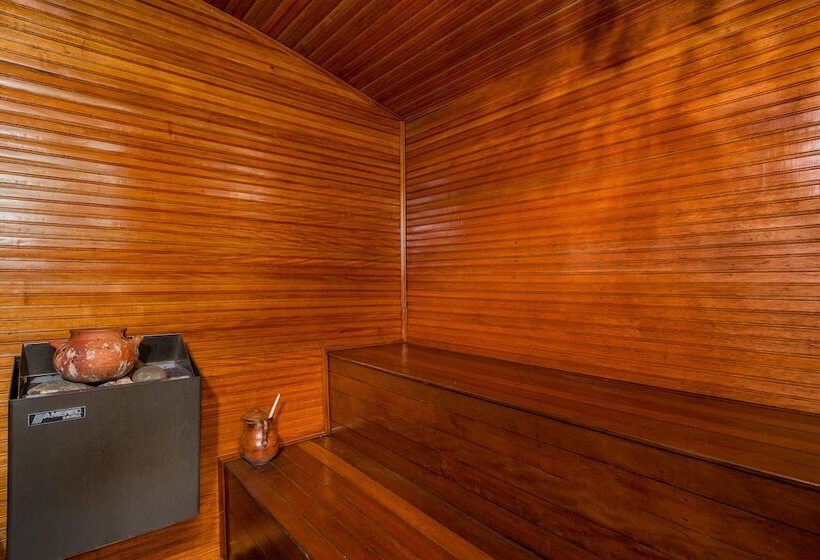 Hotell Dann Monasterio