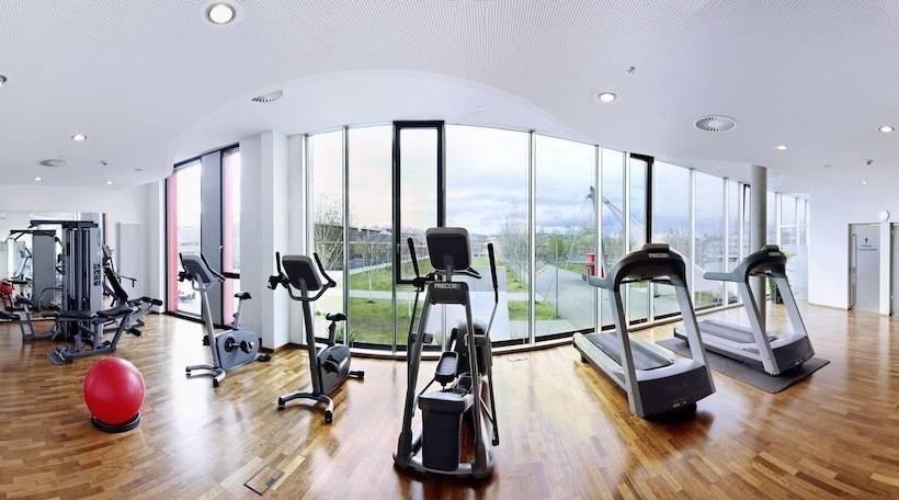 Hotelli Hilton Garden Inn Stuttgart Neckarpark